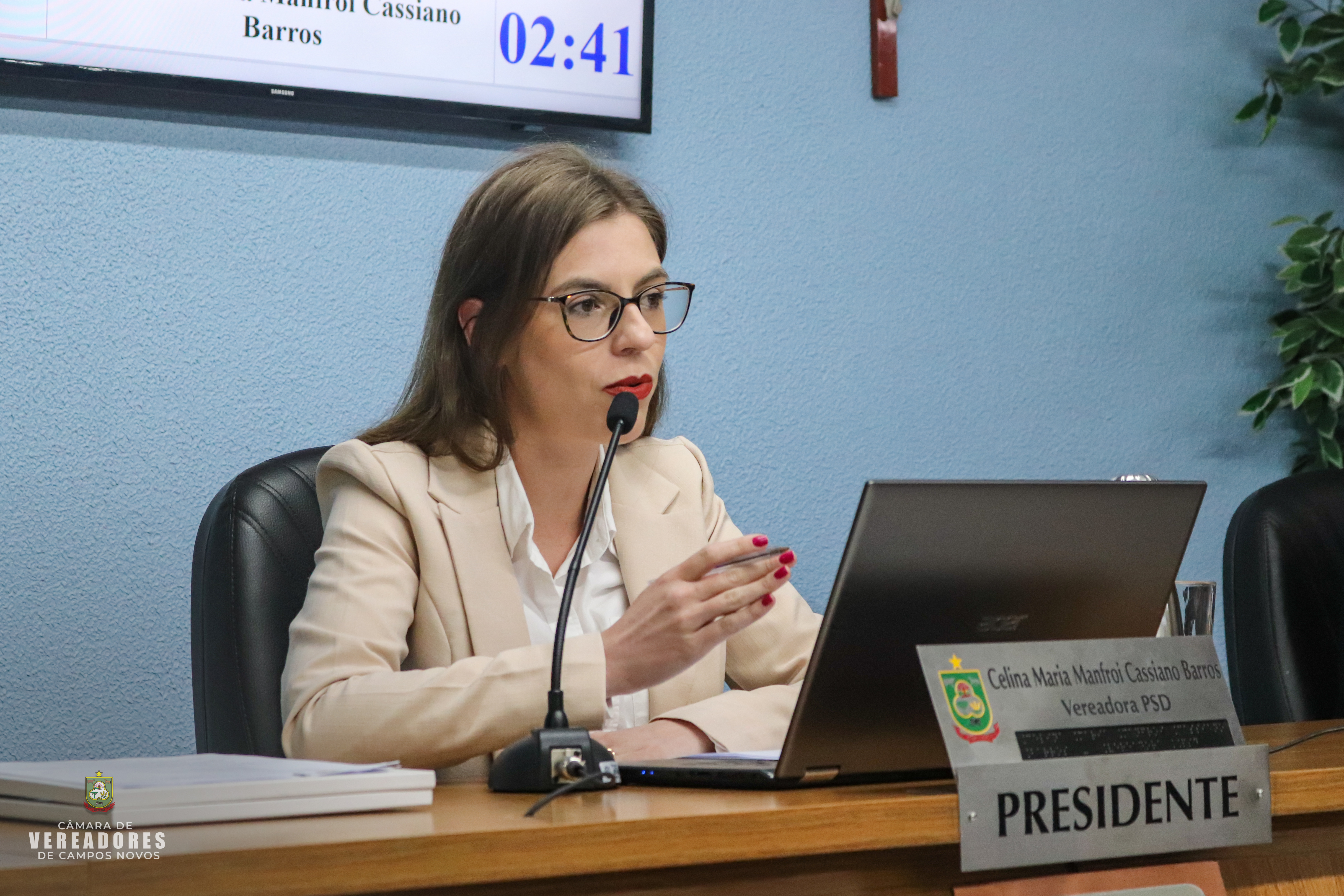 Presidente Celina faz reivindicações em prol do interior do município