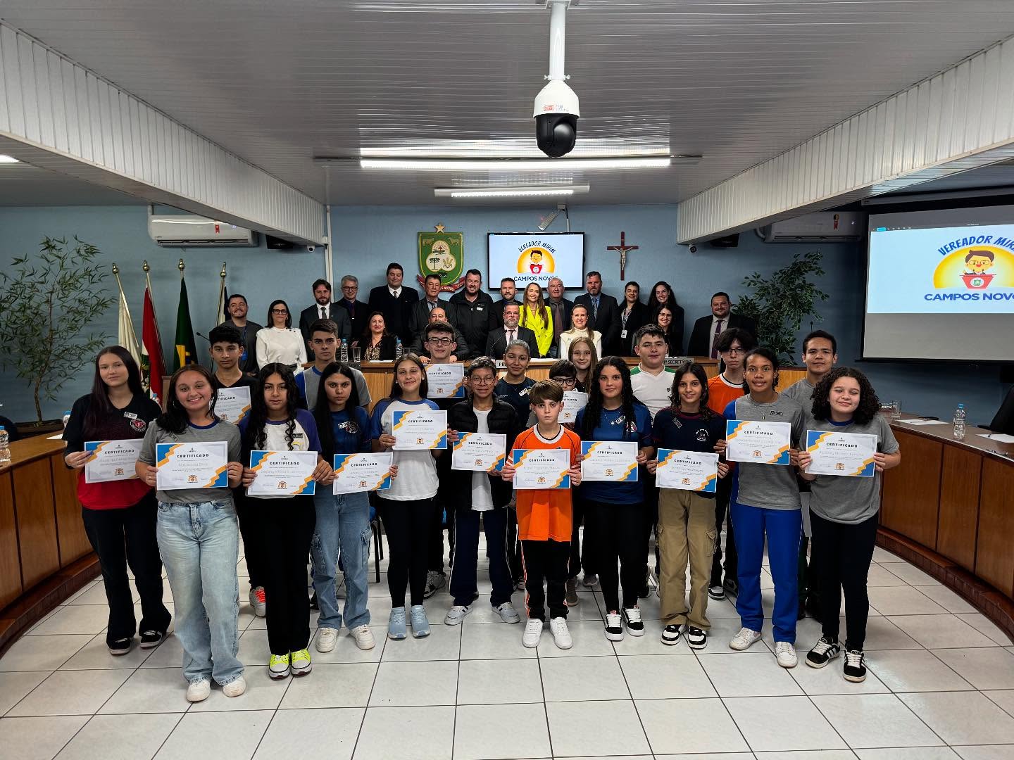 Vereadores Mirins são empossados em Sessão Solene