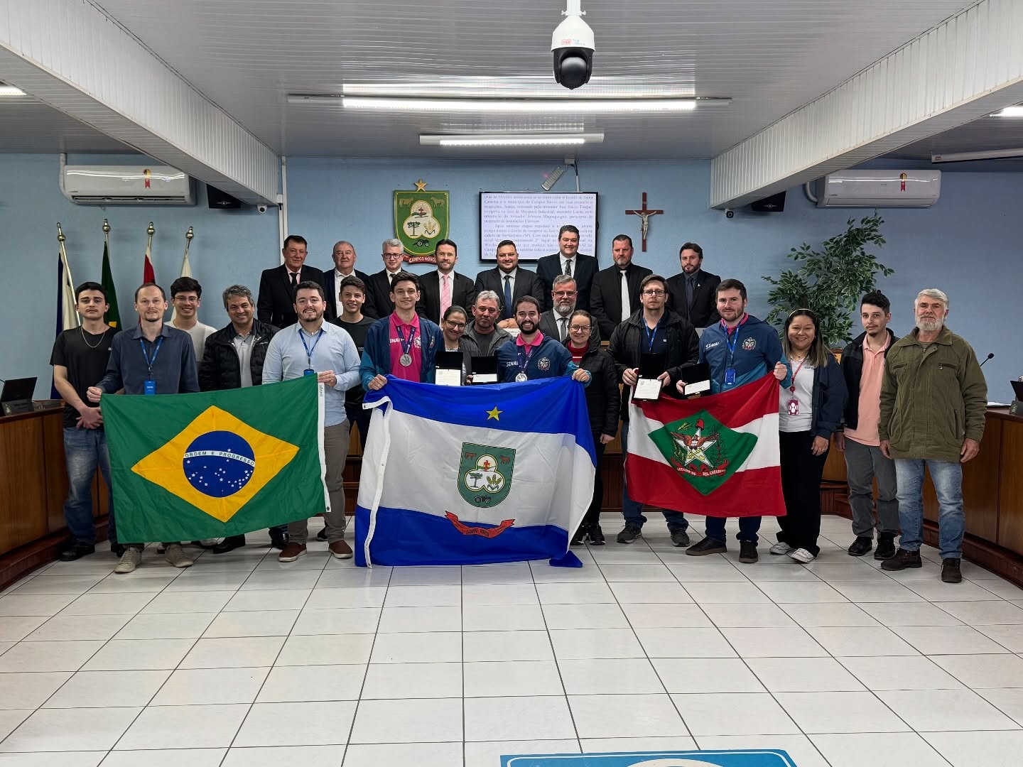 Alunos e instrutores do SENAI recebem Moções de Aplauso