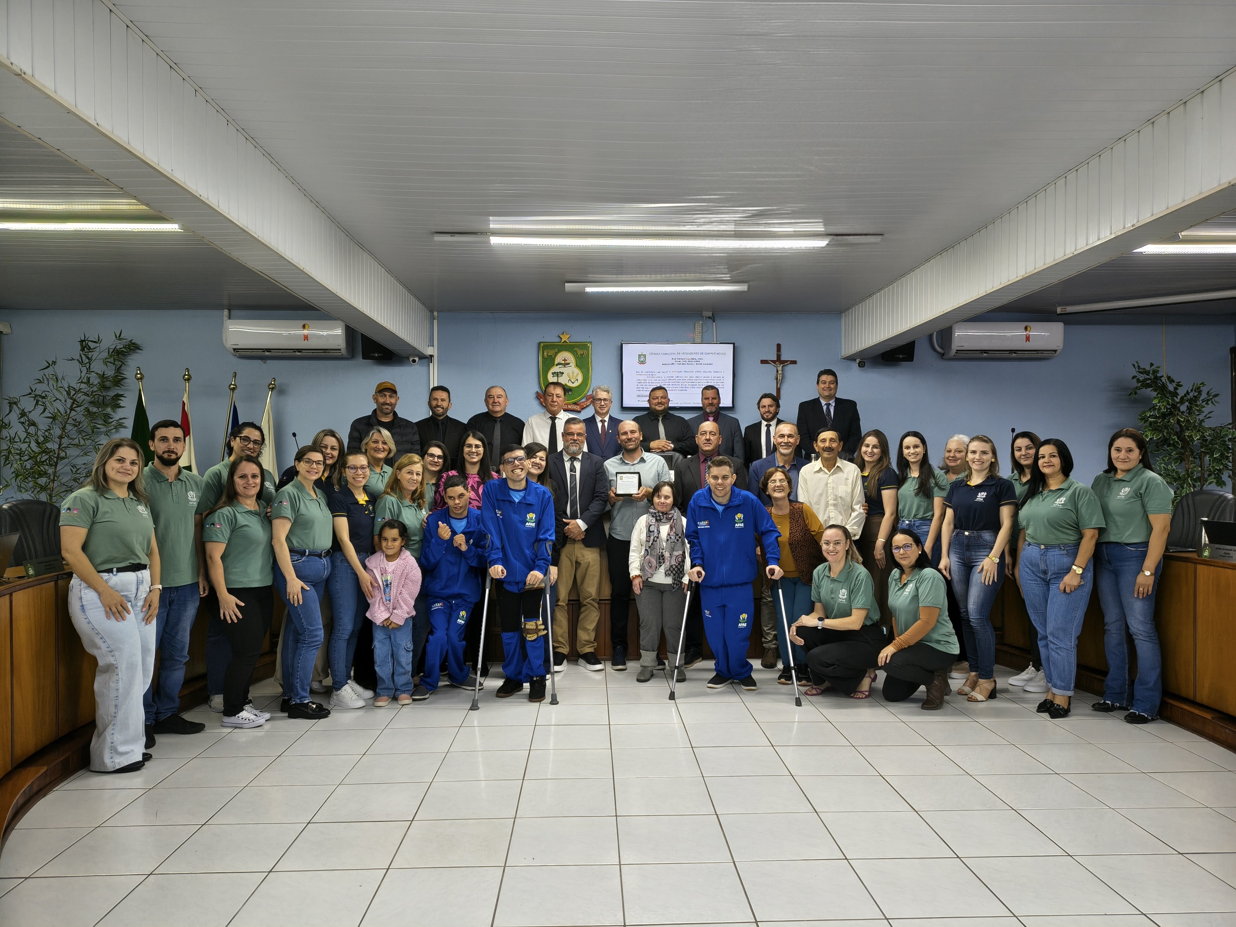APAE de Campos Novos recebe Moção de Parabenização pelos 50 anos de atuação